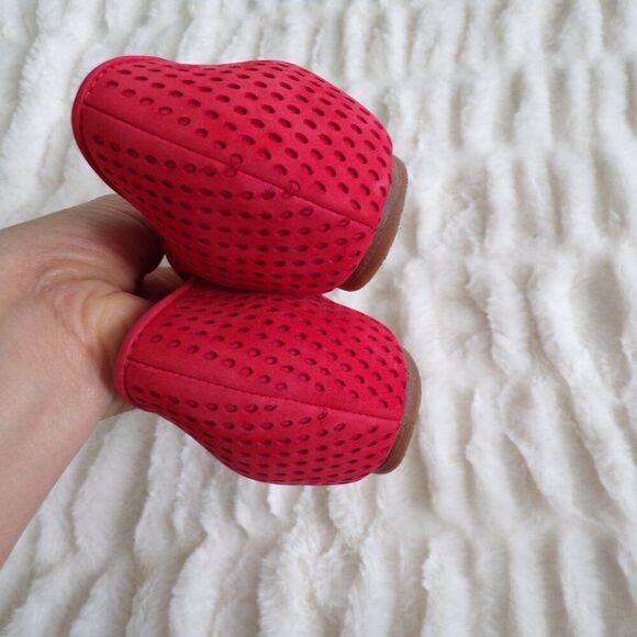 Eileen Fisher red ballet flats 7 - Picture 8 of 11